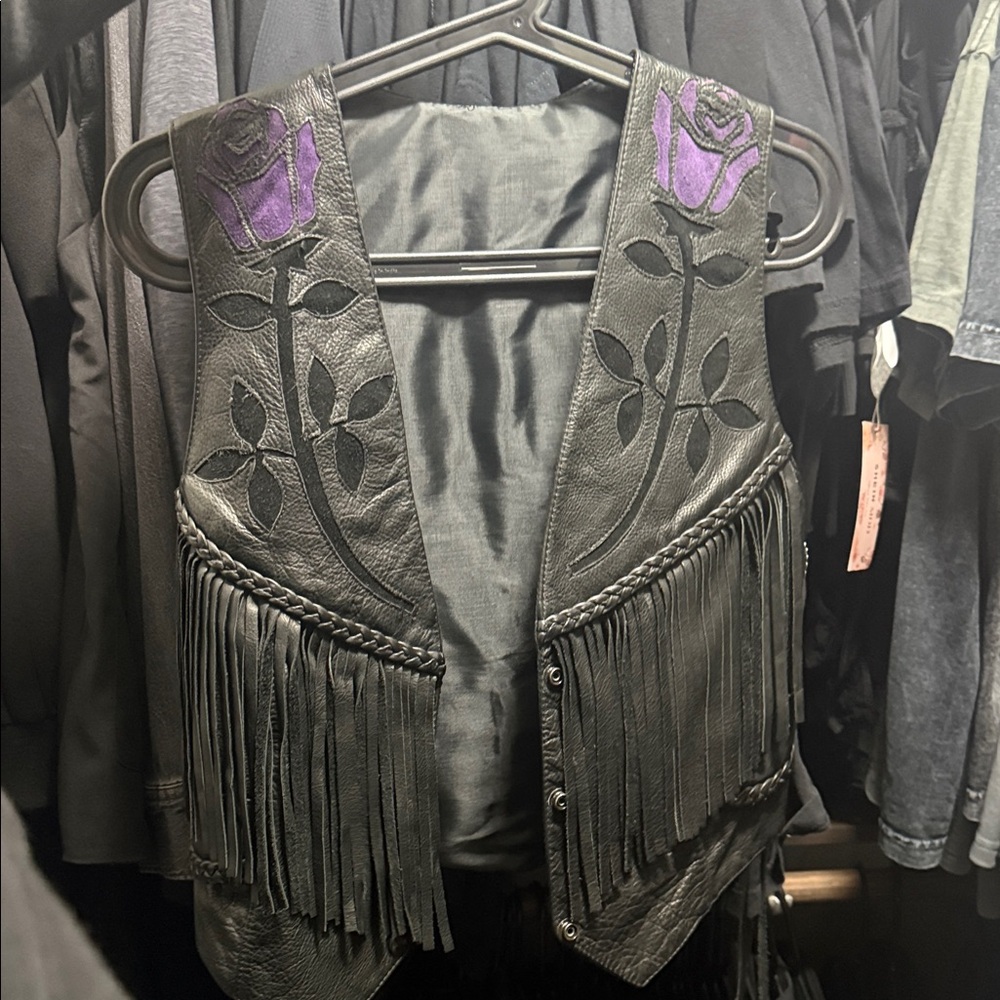 Women’s vintage Black Leather Fringe Vest with Purple Rose Embroidery